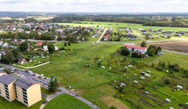 Vald loobus riigi pakutud maatükist, millel on ebaseaduslikud aiamaad