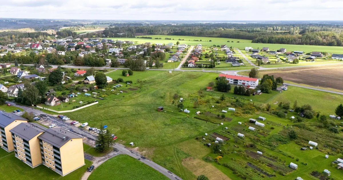 Vald loobus riigi pakutud maatükist, millel on ebaseaduslikud aiamaad