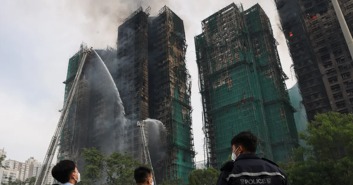 Tules hävinud Hongkongi kõrghoonetest otsitakse sadu kadunud inimesi - Maailm - Postimees.ee