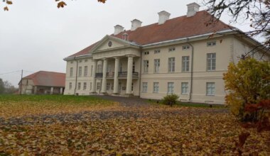 AJALUGU ⟩ Kuidas üks pagulane kinkis Lihulale kodu, mida temalt kord rööviti​