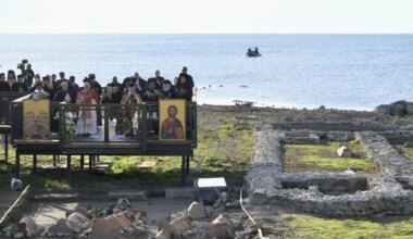 Kuidas Rooma paavst ja Konstantinoopoli patriarh Nikaias käisid