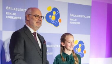 Noorte leiutajate tunnustamisel sai president kätelda Viljandi lastega