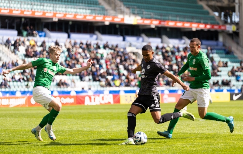 Lillekülas teise tribüünikorruse avamiseks Flora liigamängudel tänavu põhjust polnud. Foto: Katariina Peetson / jalgpall.ee