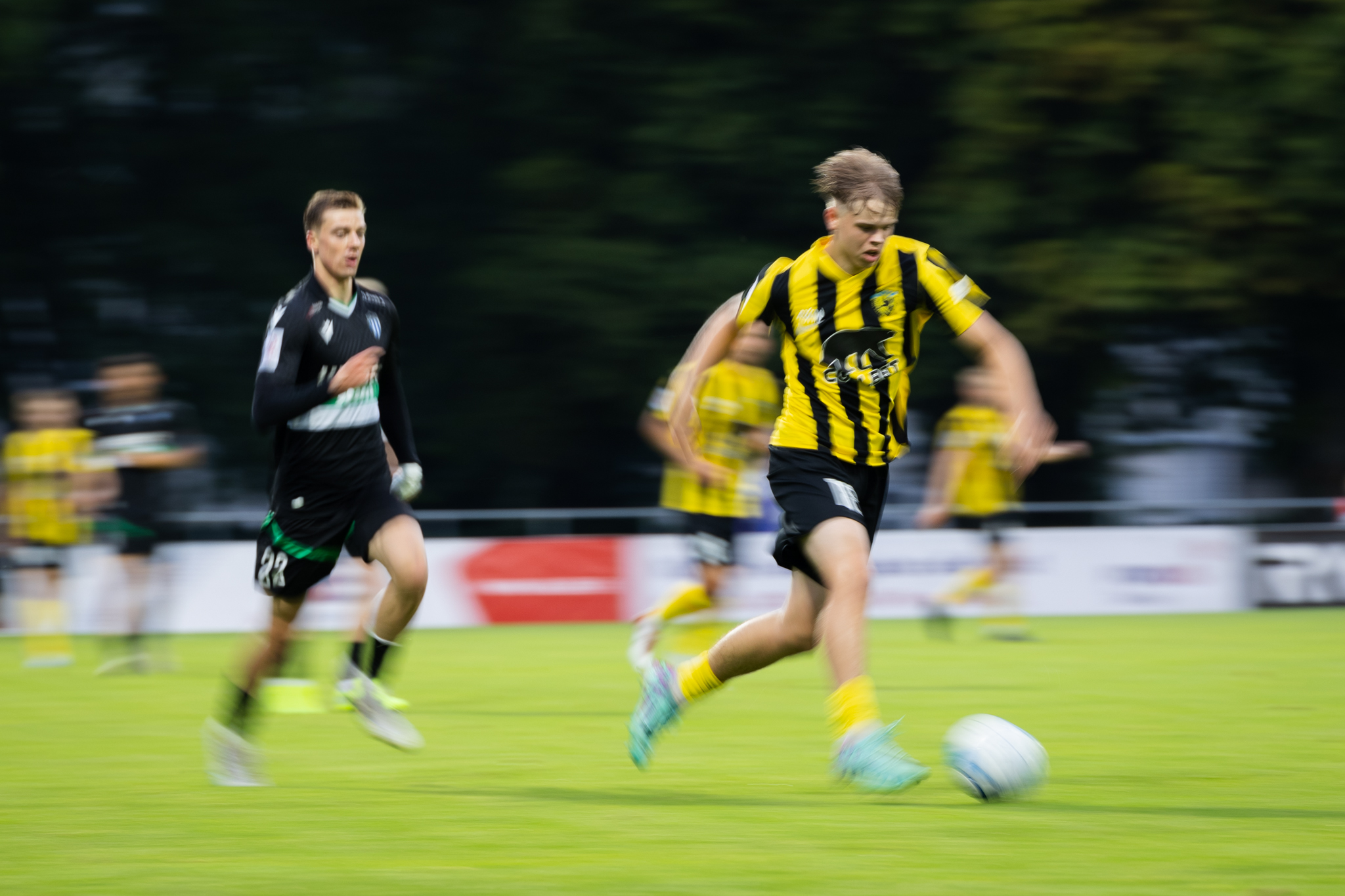 Pärnu Vapruse ründaja Marten-Chris Paalbergi tunnustasid lugejad mitmes kategoorias. Foto: Katariina Peetson / jalgpall.ee