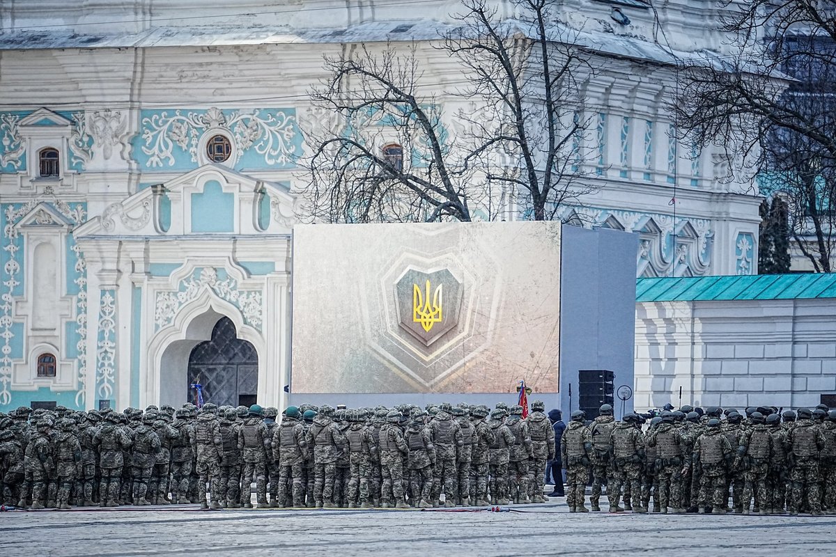 SÕJAPÄEVIK (1349. päev) | Venemaa tabas paraadplatsil autasusid oodanud Ukraina sõdureid. Hukkunute arv pole teada