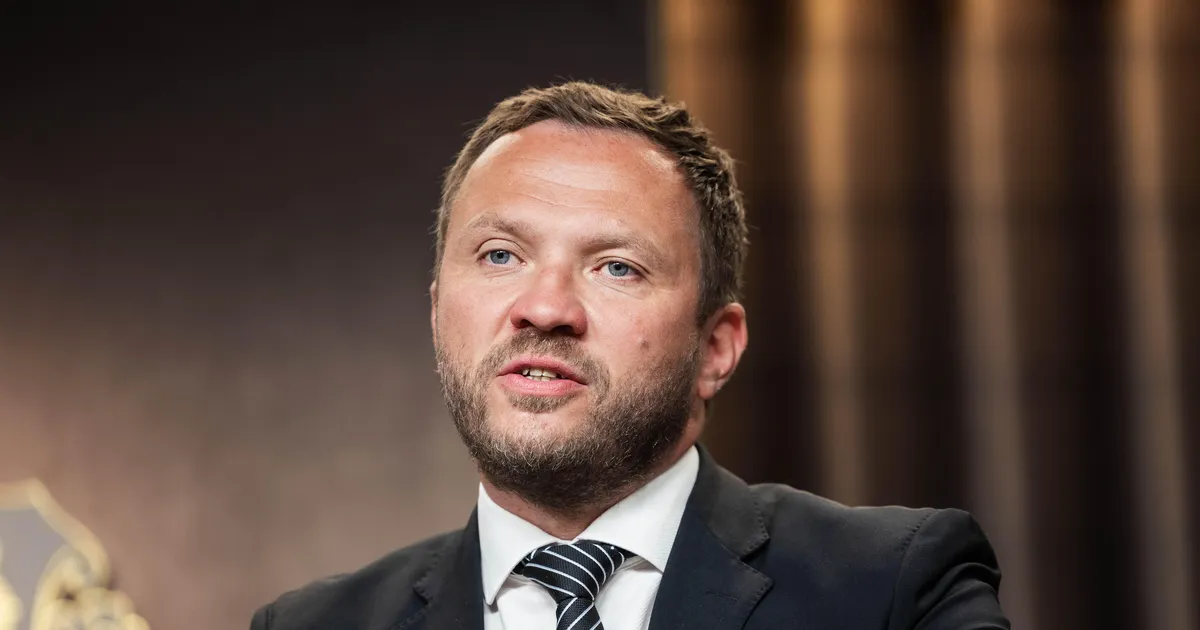 ÜKS KÜSIMUS ⟩ Millist sõnumit kandis Eesti jaoks Narva jõel Wagneri armee lipuga sõitnud Vene piirivalvekaater?