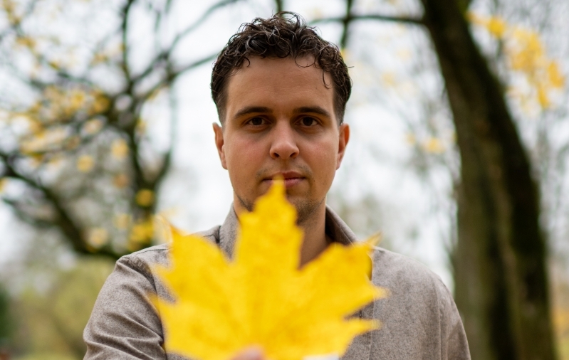 Kodune vahtraleht on Kanda omast ligitõmbavam, leidis Randin Rande. Foto: Liisi Troska / jalgpall.ee