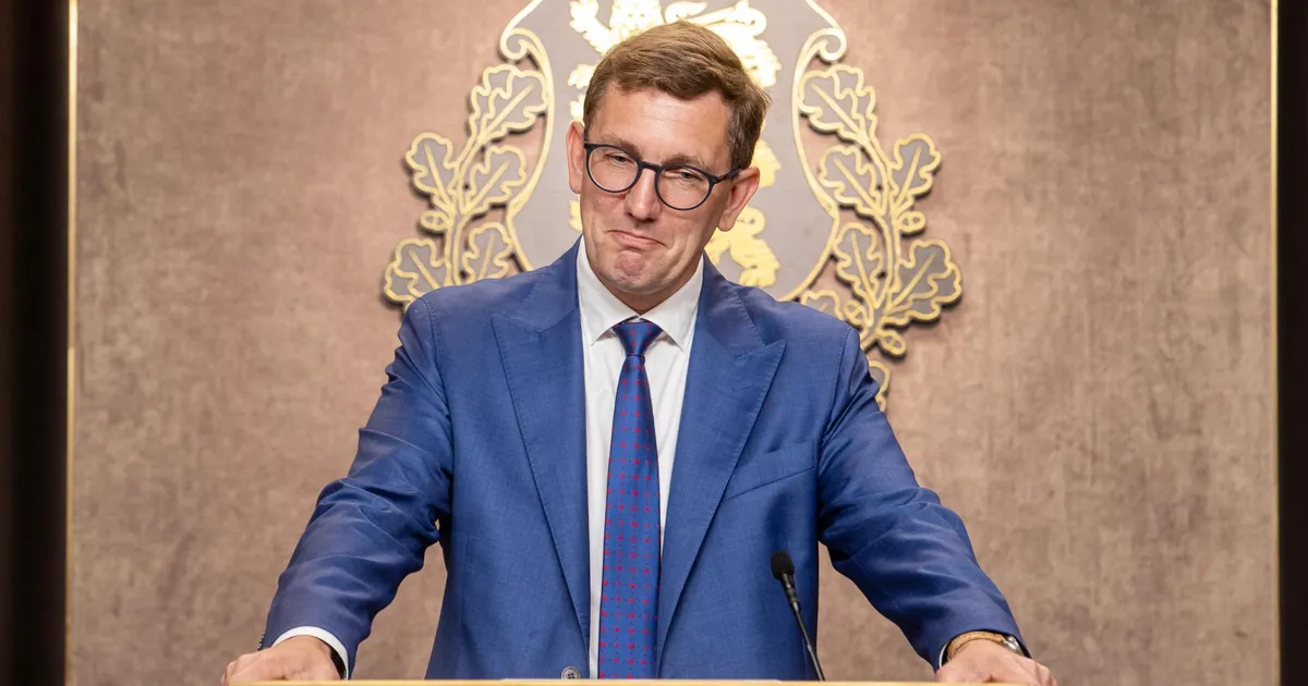 BORIS KIRT ⟩ Peaminister Michal, astuge tagasi – nii saame taastada demokraatliku riigikorra