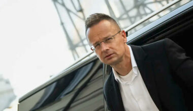 Ungari välisminister kutsub üles lõpetama Ukraina toetamine, kuna riik on läbi ja lõhki korrumpeerunud