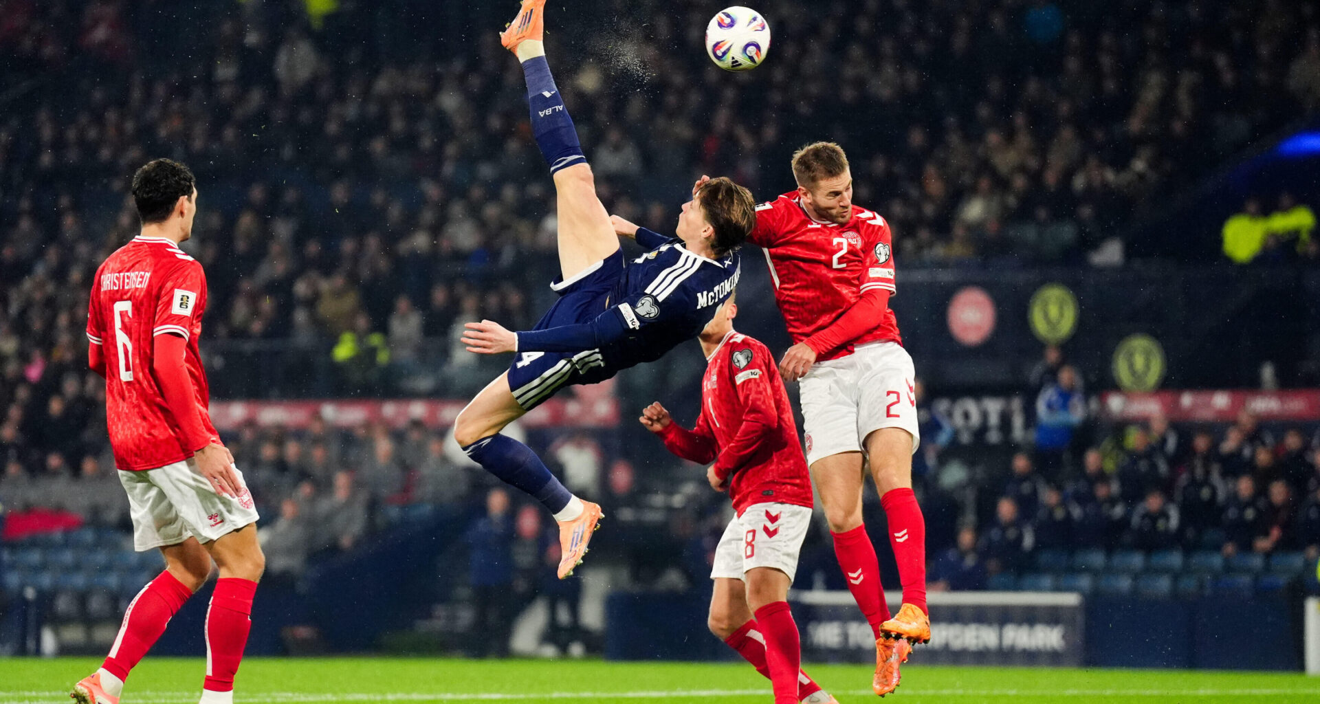 Käärid, küsitav punane ja oma poolelt löödud värav: Šotimaalt rebiti MM-pilet kaks korda käest, kolmandal ja neljandal juhul enam mitte