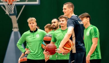 Fotod: legendaarne korvpallitreener Andres Sõber jagas Flora mängijatele näpunäiteid