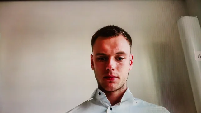 rekajuhid töötavad ka välismaal, aga elavad ju Eestis