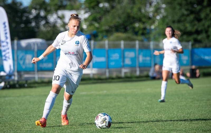 Iluvõimlemisest jalgpalli! Foto: Liisi Troska / jalgpall.ee