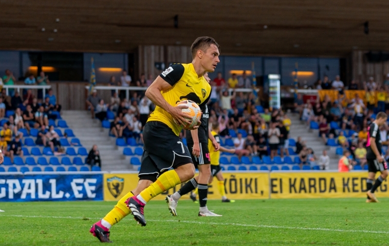 Premium liigas kolme klubi eest mänginud Käos lõpetas karjääri