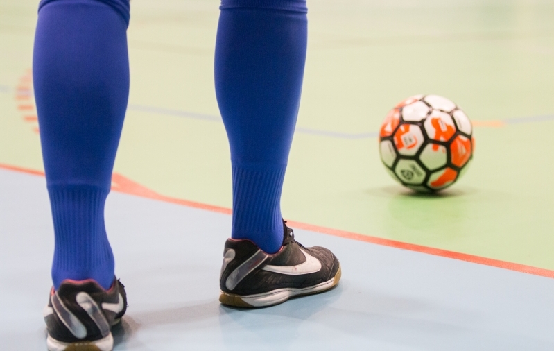 Saalijalgpalli karikavõistluste duell kõrgliigaklubide vahel läks lisaajale