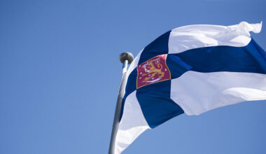 Soome sulgeb suursaatkondi - eestinen