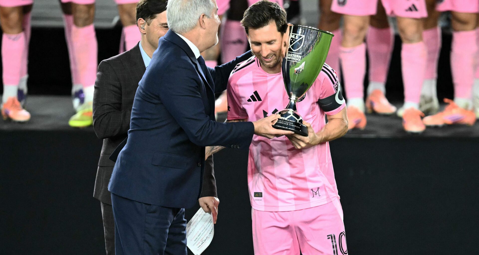 Video: Messi tõstis USA-s karika ja kirjutas oma nimele võimsa maailmarekordi