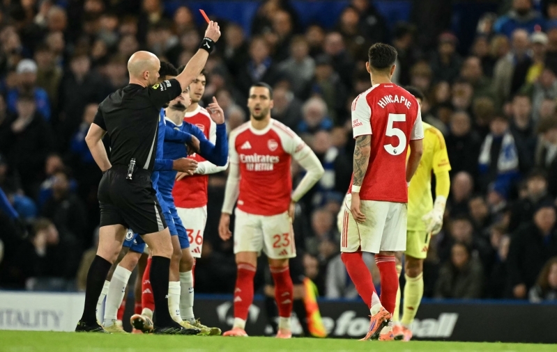 Chelsea jäi avapoolaja lõpus kümnekesi väljakule. Foto: Scanpix / Justin Tallis / AFP