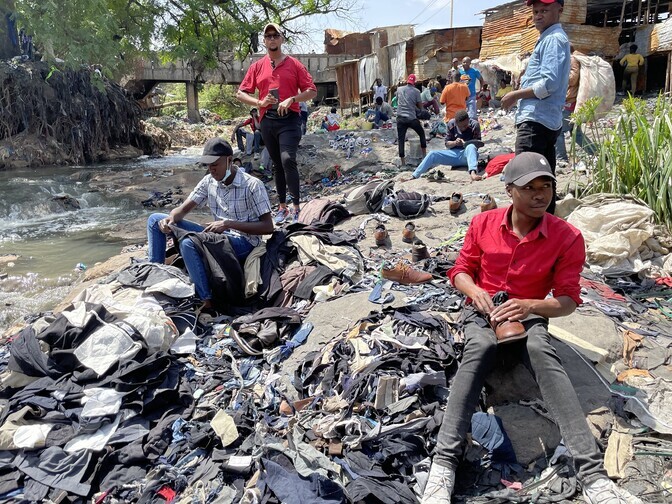 Eestlased püüavad Keenias tekstiiljäätmete teket vähendada | Keskkond