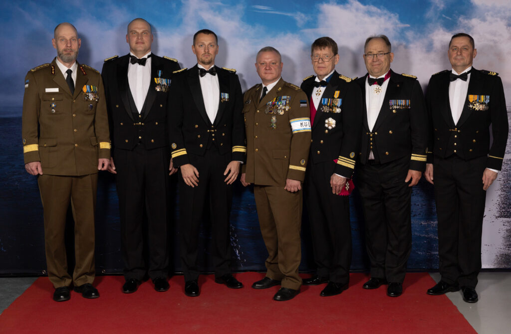 Kaitseväe aasta ohvitseriks valiti kolonelleitnant Lauri Teppo, aasta allohvitseriks veebel Aaron Lee Baum – Kaitsevägi