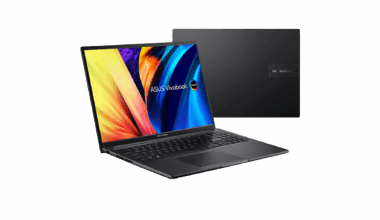 Testilaual eriline kombinatsioon: väline graafikakaart ja sülearvuti Asuselt