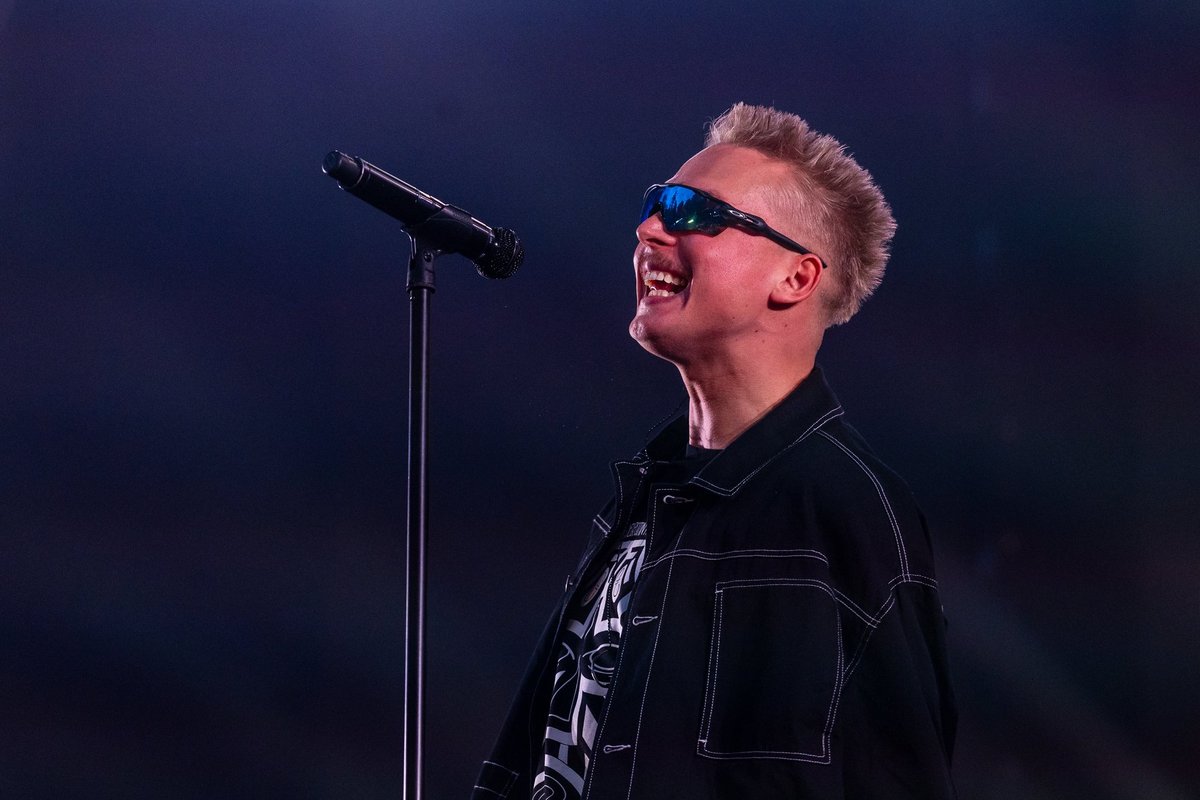 Ägeda mustriga sokid ja rikkalik joogivalik: nublu avaldas, mida ta lava taha soovib