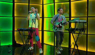 Arvustus. Popidioti uus album tuletab meelde, et elu ei peagi liiga tõsiselt võtma | Uued plaadid