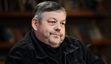 Hõimurahvast kirjanduspreemia pälvis Aare Toikka | Kirjandus