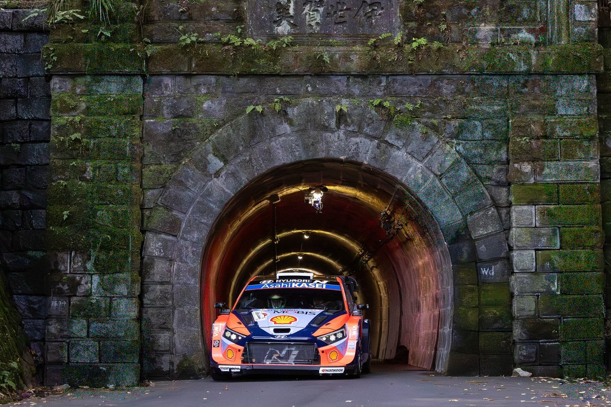 OTSEBLOGI | Jaapani ralli: Ogier ja Evans peavad (tiitli)heitlust. Kas Tänak saab hoo üles?