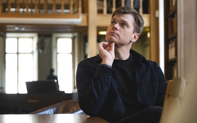 Mirko Rajas: mind puudutas igatseva isa ja tema poja käestlibisev suhe | Vikerraadio