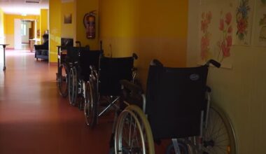 Hooldekodud tõstavad uuest aastast hindu | Eesti