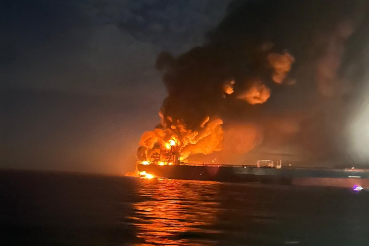 Türgi ranniku lähedal süttisid kaks sanktsioneeritud Vene varilaeva