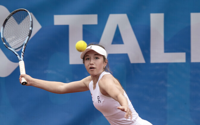 Esireket Malõgina kohtub aastalõputurniiri finaalis 13-aastase Anikinaga | Tennis