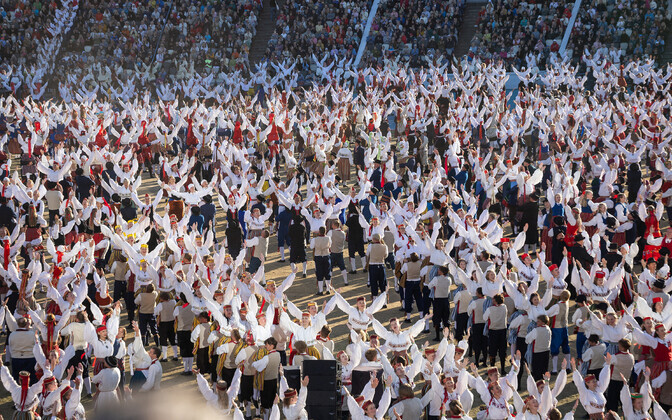 Keeleminutid. Ma pole eriline tantsulõvi: konstruktsioonid keeleõppes | Kirjandus
