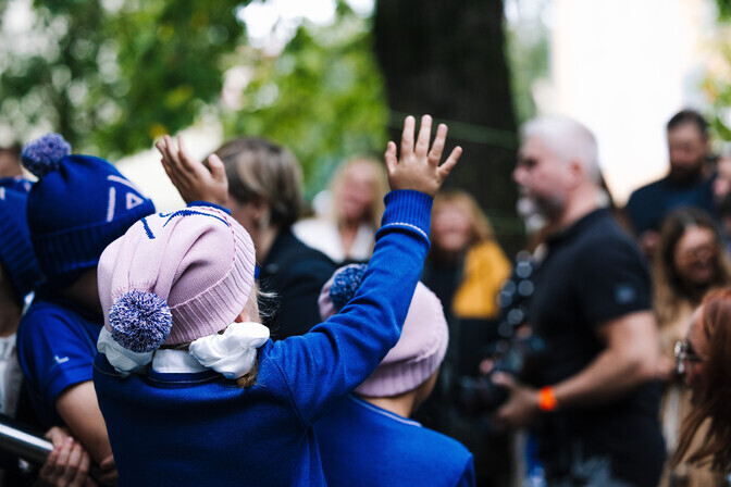 Koolide õppekava väliste tegevuste kulude katmiseks on mitu võimalust | Eesti