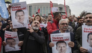 Türgi opositsioonijuhile esitati süüdistused, millega võib kaasneda sajanditepikkune vangistus