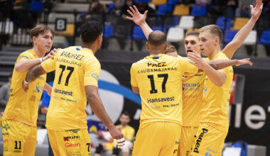 Võrkpalli karikavõistluste poolfinaalid algasid põnevusmängudega | Võrkpall