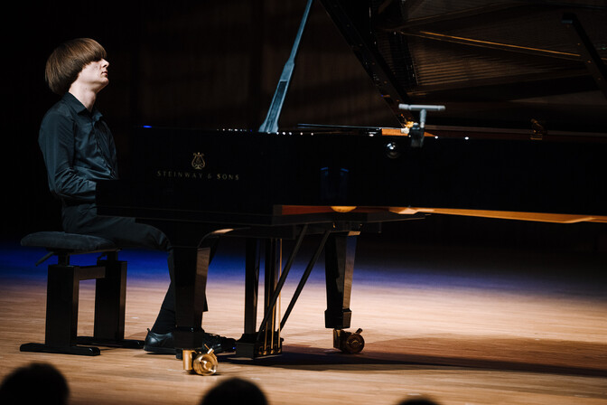 Havryil Sydoryk annab esimese avaliku kontserdi pärast "Klassikatähtede" võitu | Muusika