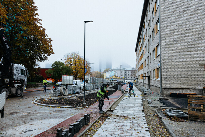Tallinna linn leidis äsja valminud Lastekodu tänaval ohtralt puudusi | Eesti