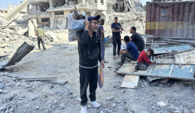 Gaza elanikud püüavad koju naasta | Välismaa