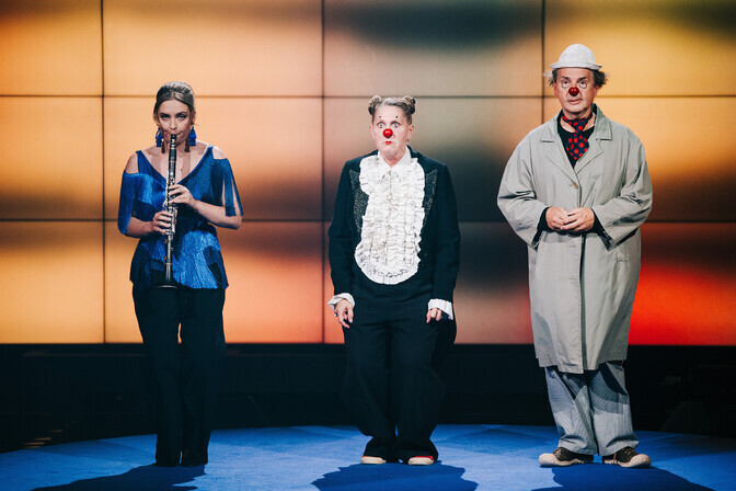 "Klassikatähed" kohtuvad finaali eel klounide ja karatega | Klassikatähed