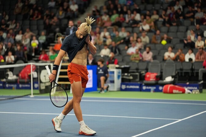 Lajal kaotas tasavägise mängu järel endisele maailma 21. reketile | Tennis