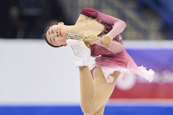Suurepärane vabakava tõi Chibale esimese GP-etapi võidu | Iluuisutamine