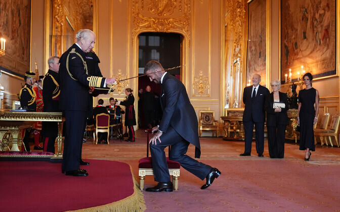 VIDEO | Kuningas Charles lõi David Beckhami rüütliks | Jalgpall