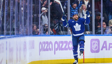Maple Leafs pööras kaotusseisu viimasel kolmandikul võiduks | Jäähoki