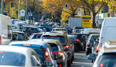 Politico: EL-i 2035. aasta sisepõlemismootori keeld toidab populismi | Välismaa