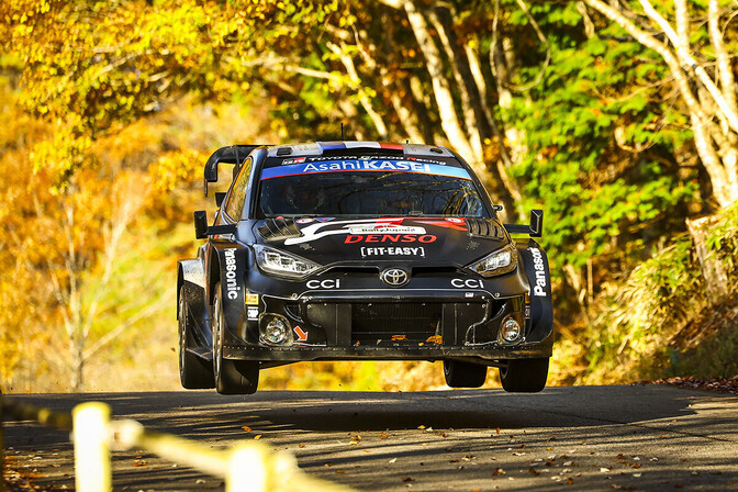 Ogier kindlustas Evansi ees esikohta, Tänak jätkab viiendal kohal | Autoralli