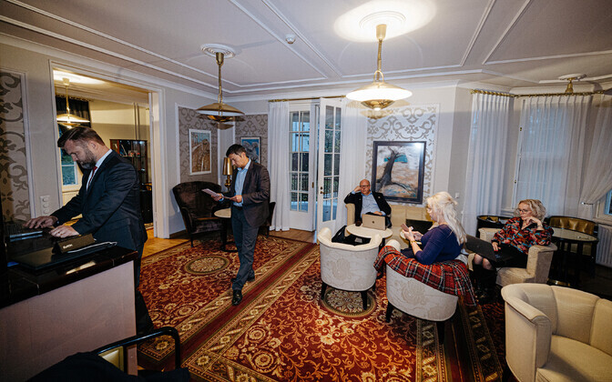 Poliitikaekspertide sõnul peavad Tallinna võimukõnelejad kiirustama | Eesti