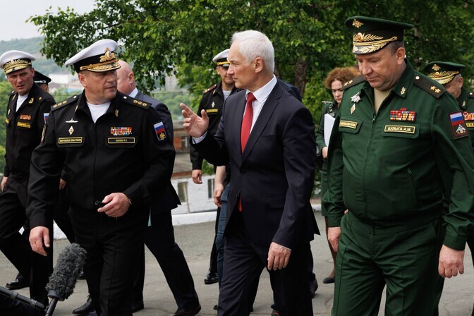 Putin vahetas välja asekaitseministri | Välismaa