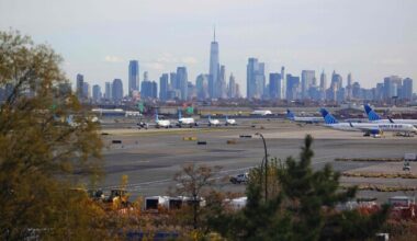 USA-s tühistati riigiasutuste tööseisaku tõttu üle 1400 lennu | Välismaa